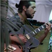 Clases de guitarra! Todos los niveles y estilos. En español o inglés!